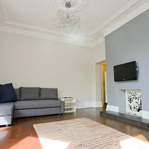  Apartment Large 2 Bedroom Apt - Near Beach - Free Parking United Kingdom